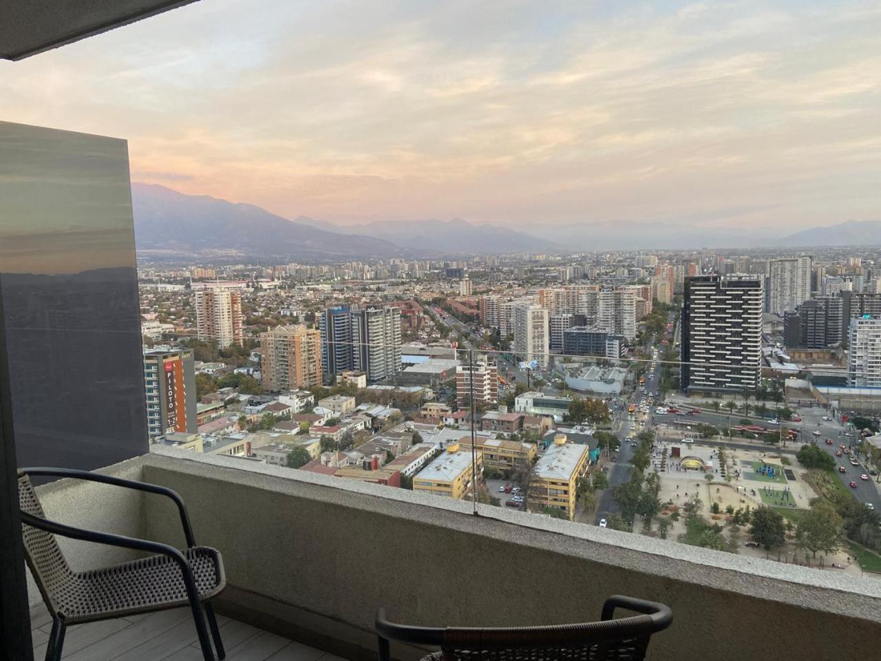 Hermosos Dptos Cercanos A Metro Y Centros Comerciales Santiago de Chile Exteriér fotografie